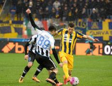 IM体育在线注册-关于帕尔马客场惊险胜利，提升排名的信息