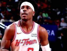 IM体育动画直播通道-替补球员崭露头角助球队逆袭