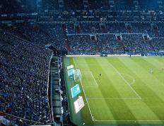 IM体育社区互动入口-雷霆强势晋级，福克斯在季后赛接管比赛，新一代王者的崛起