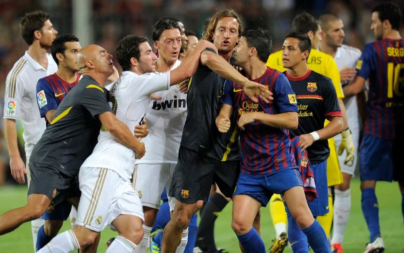 IM体育官方网-西甲巴塞罗那vs皇家马德里豪门对决,梅西会踢出怎样的火花?的简单介绍