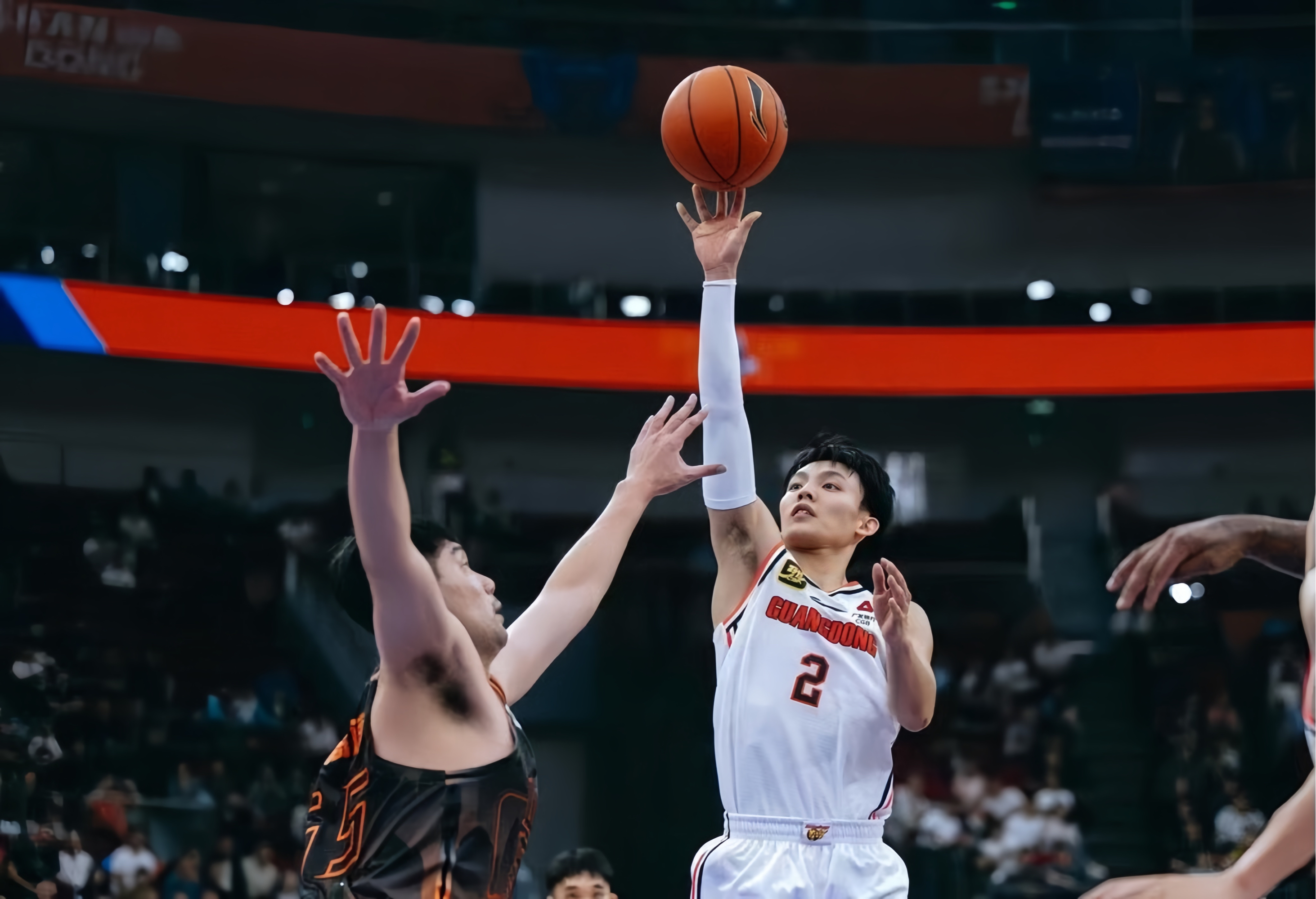 IM体育在线注册-广东男篮主场告捷,晋级季后赛的简单介绍