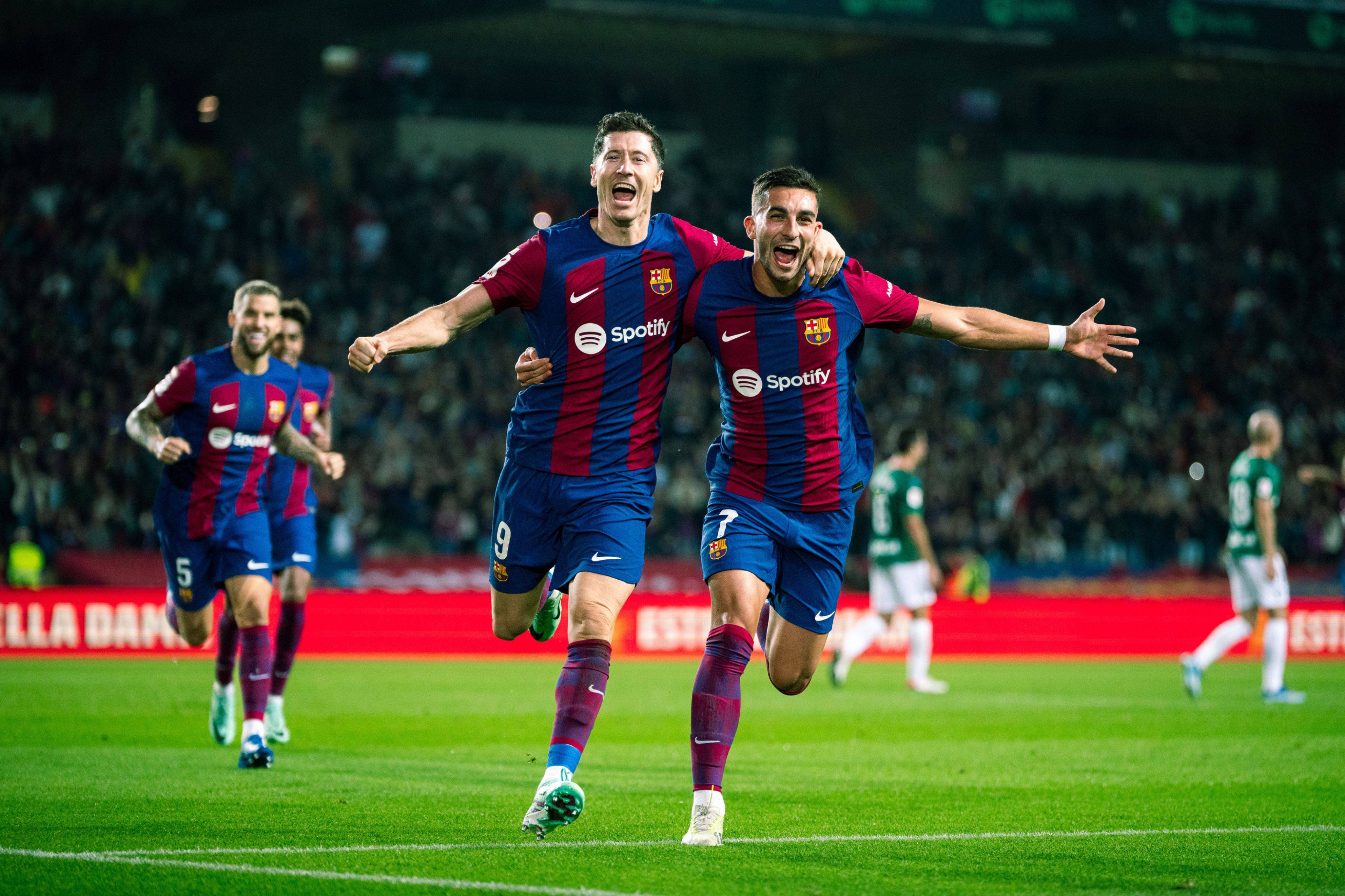 IM体育注册链接-包含欧洲名将转会传闻纷纷，各队争夺激烈进行的词条