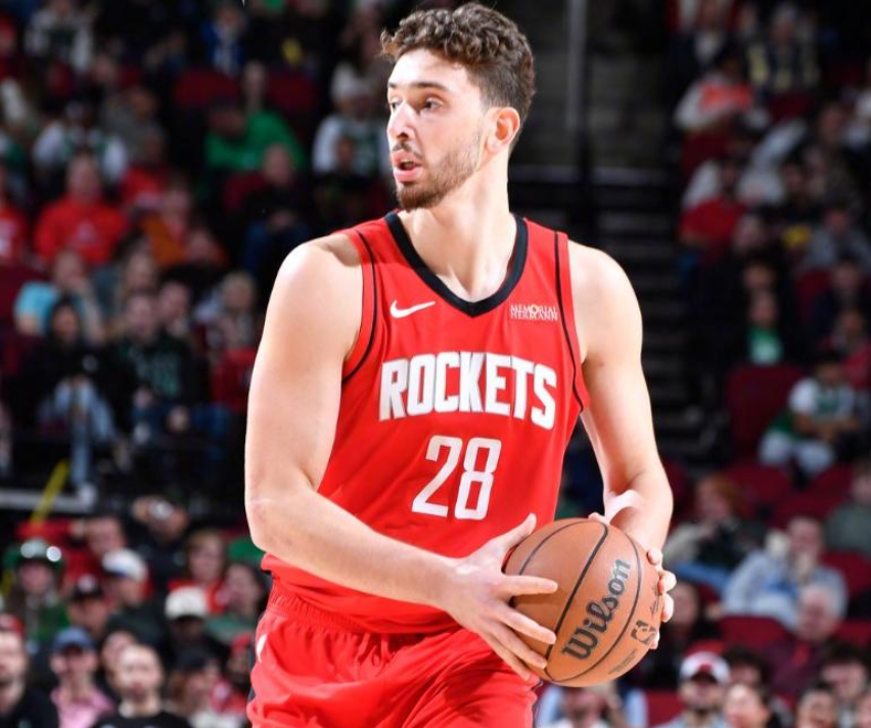 IM体育官方网-包含猛龙豪取胜果，范弗利特全面发挥的词条