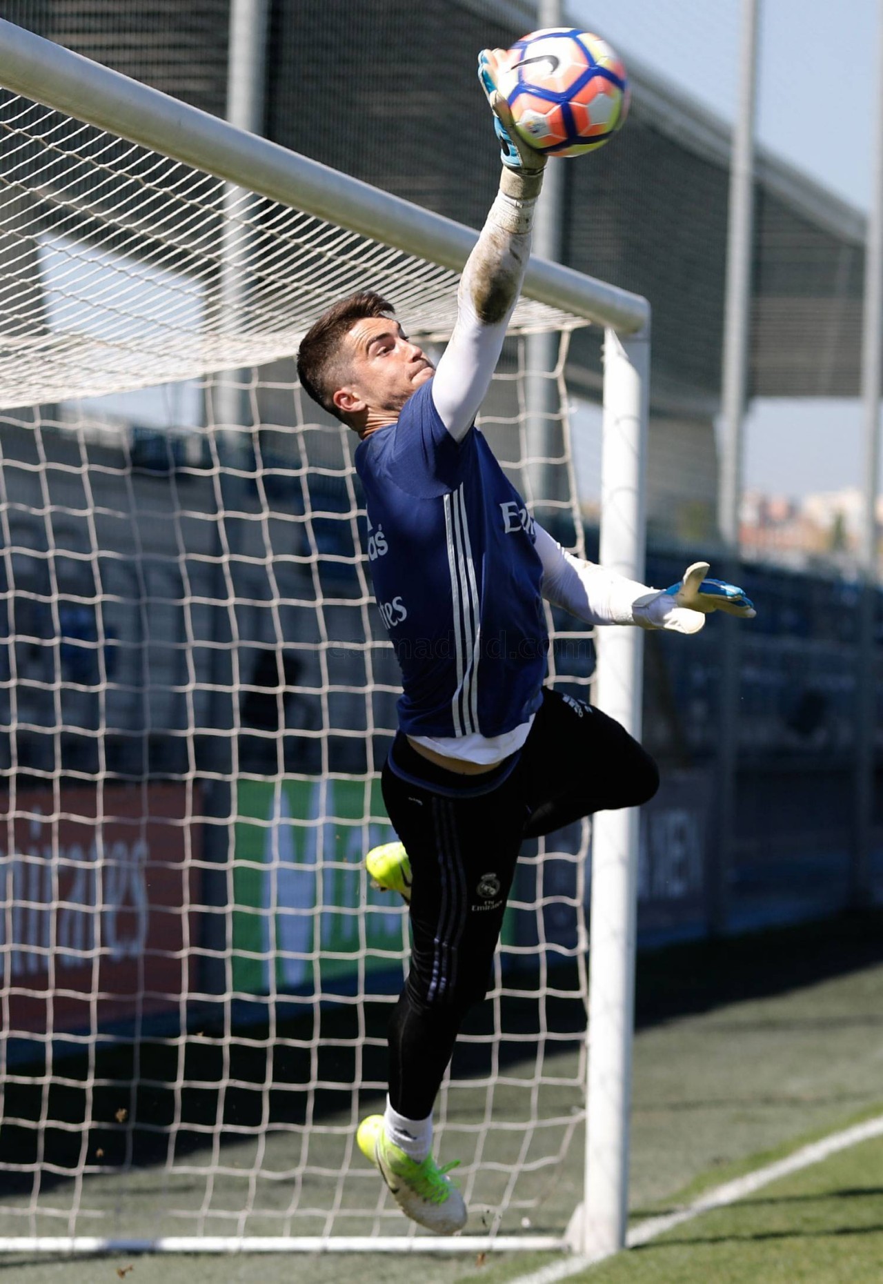 IM Sport-包含马德里城德比蓄势待发,谁将脱颖而出的词条