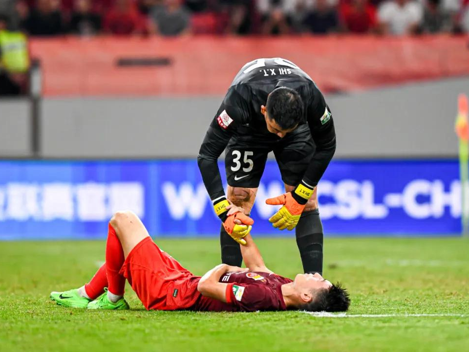 IM体育赛事直播入口-阵中主力受伤,法甲球队面临战力不足难题的简单介绍