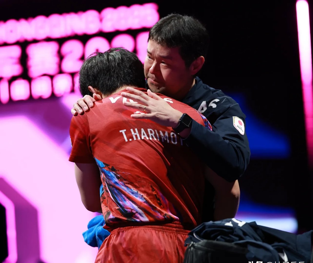 IM体育官网入口-中国队碾压瑞典队，张本智和状态火热的简单介绍