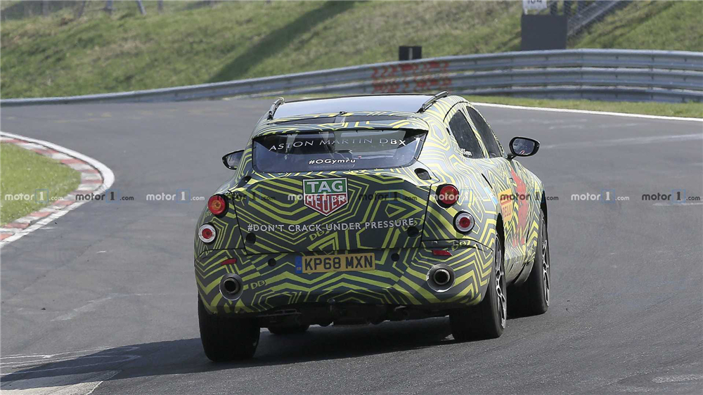 IM体育平台-关于阿斯顿马丁翻盘红牛二队，塞恩斯统治全场的信息