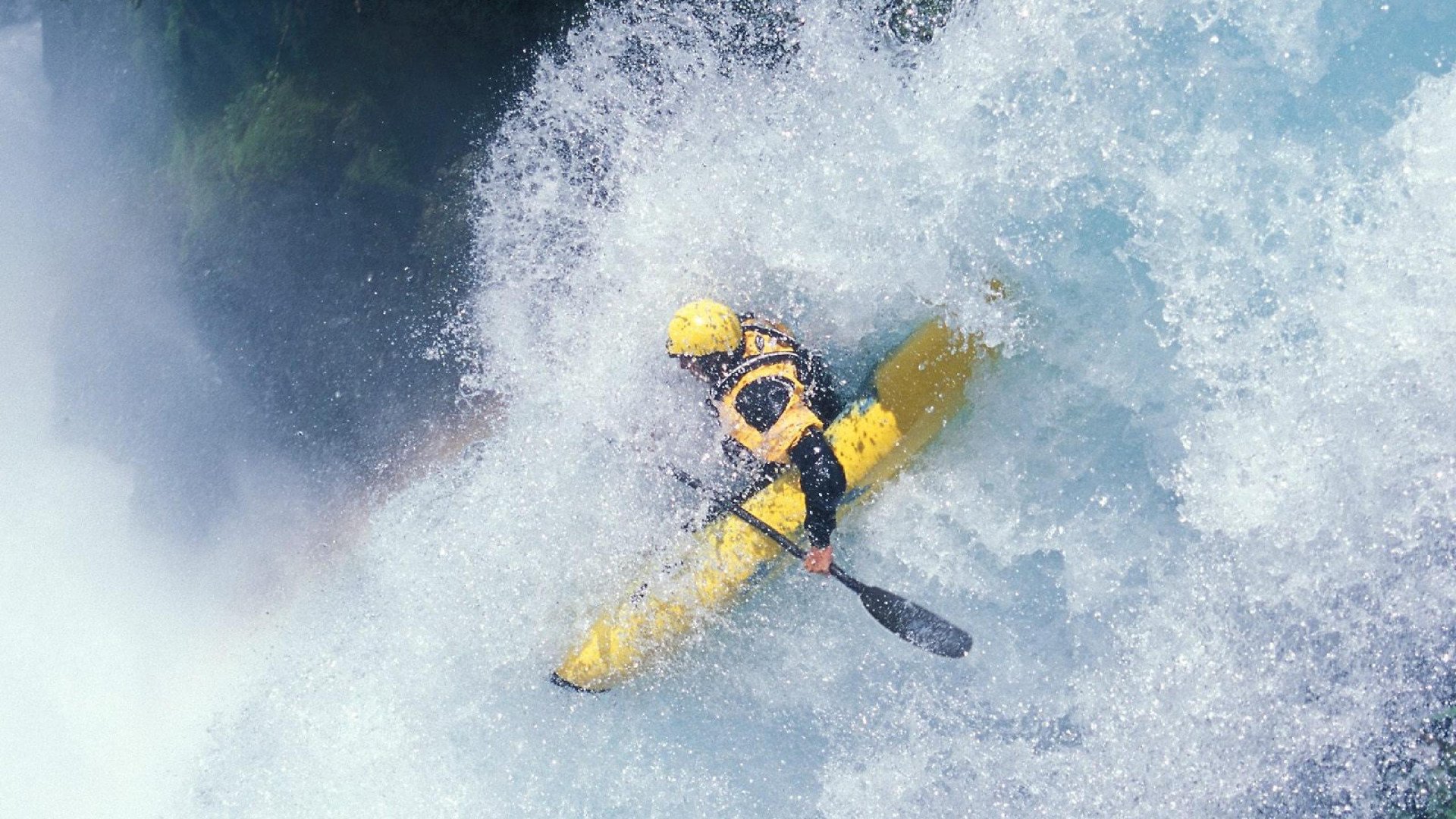 IM体育下载-欧冠半决赛之夜,切特攻防两端的绝对统治,一场定义时代的表演