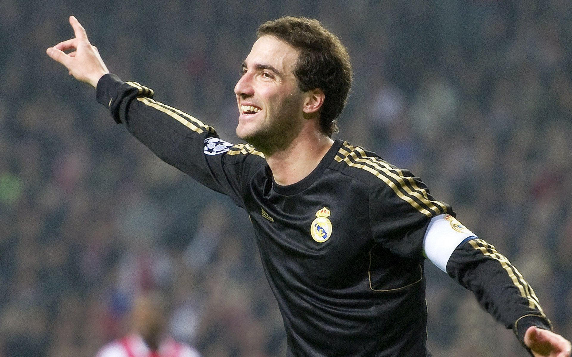 IM体育官网-当非洲雄狮咆哮欧陆，几内亚狂胜苏格兰，德布劳内意甲焦点战上演王者接管